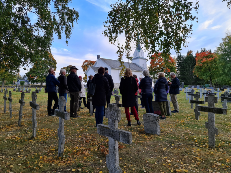 Russergravene på Helgøya