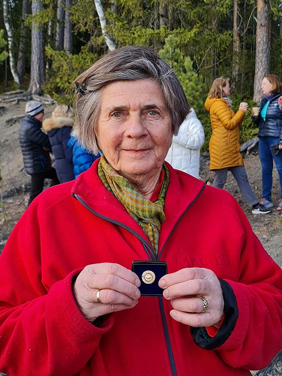 PHF med safir til Karin Olssøn