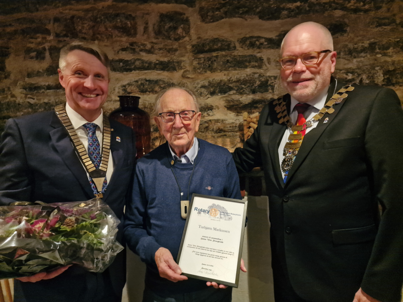 Utnevnelse av æresmedlem, guvernørbesøk og kameratskapsaften