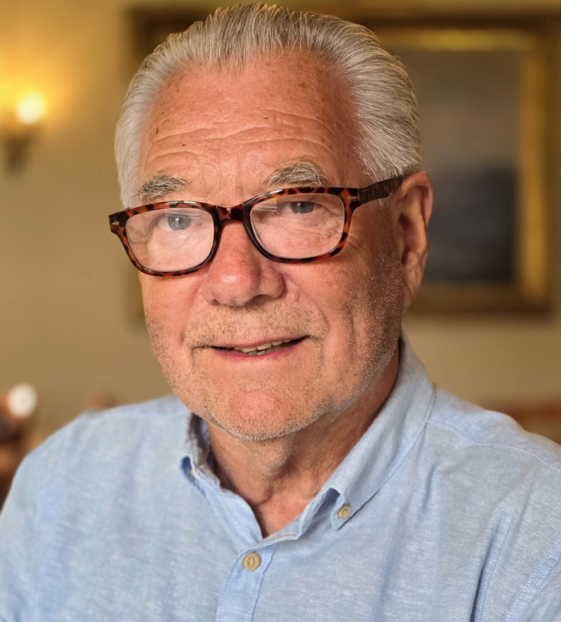 Fra trommekasse til The Starfighters – et liv i takt med musikken, vol. II